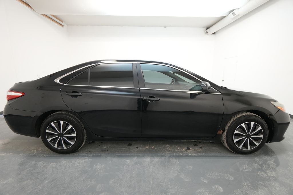 2017 Toyota Camry Hybrid