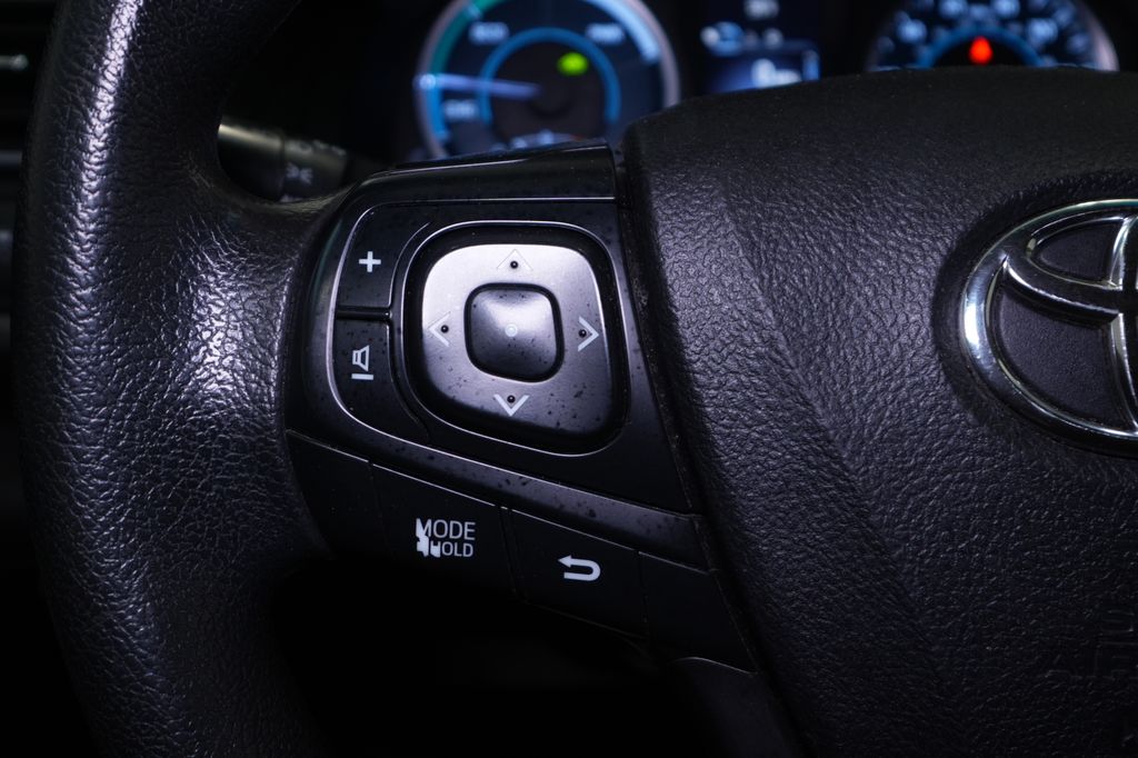 2017 Toyota Camry Hybrid