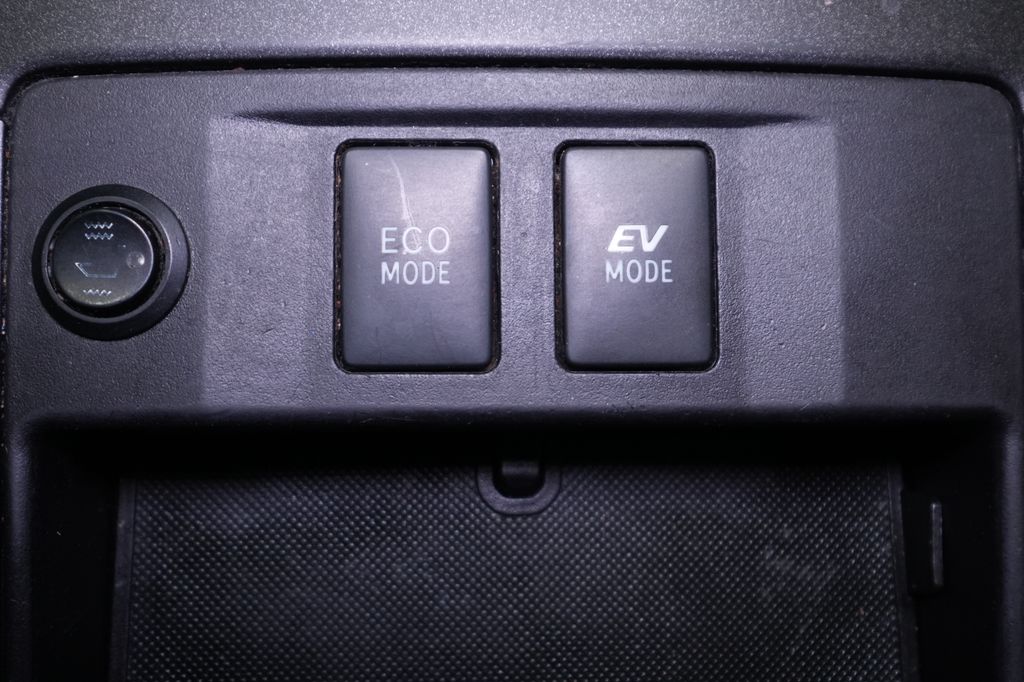 2017 Toyota Camry Hybrid