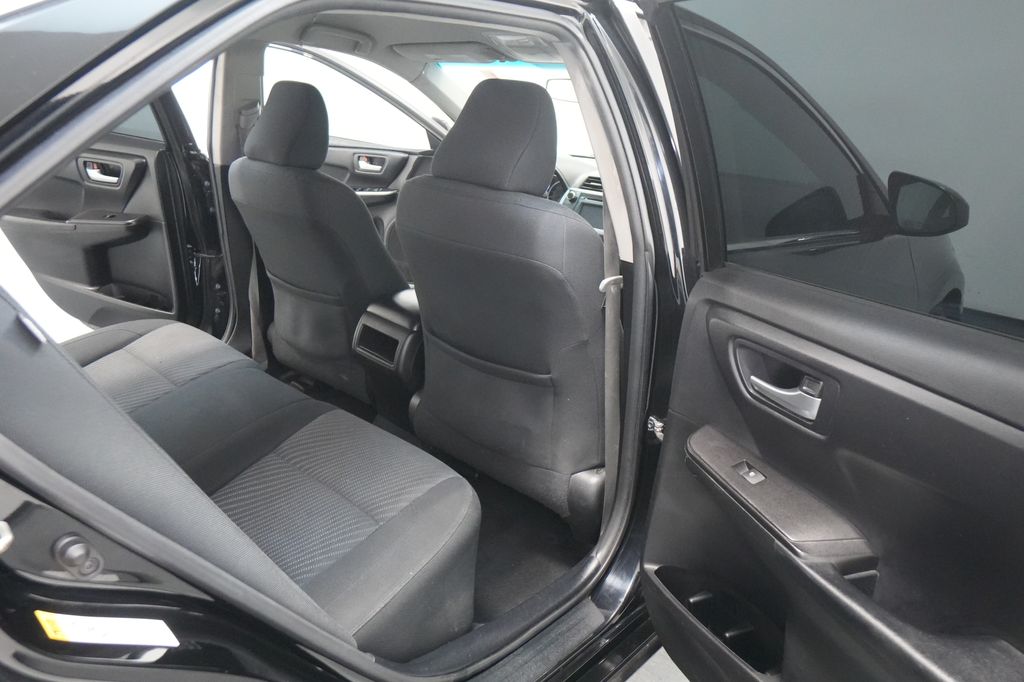 2017 Toyota Camry Hybrid