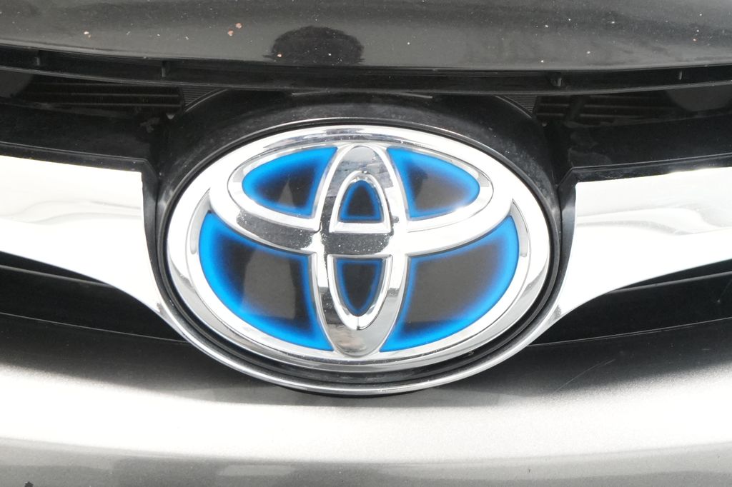 2017 Toyota Camry Hybrid