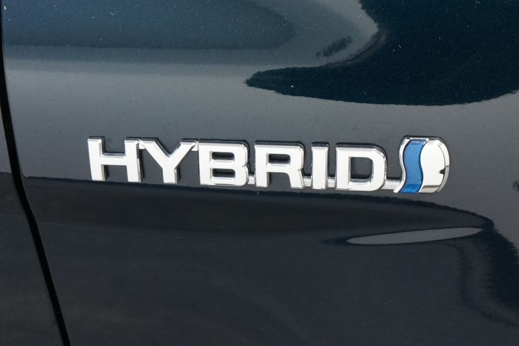 2021 Toyota Camry Hybrid
