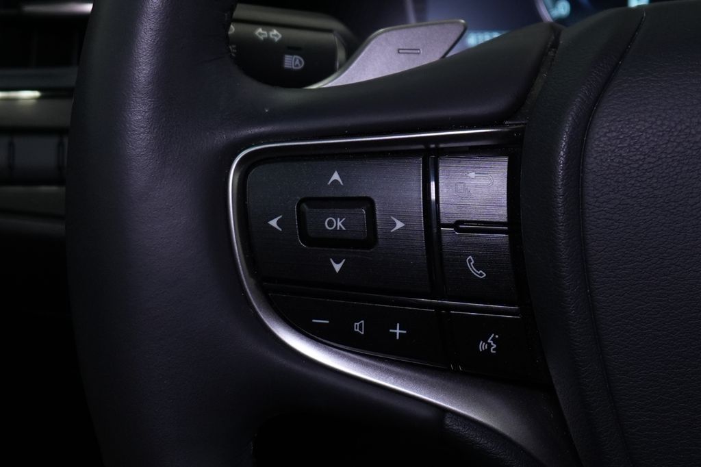 2023 Lexus ES