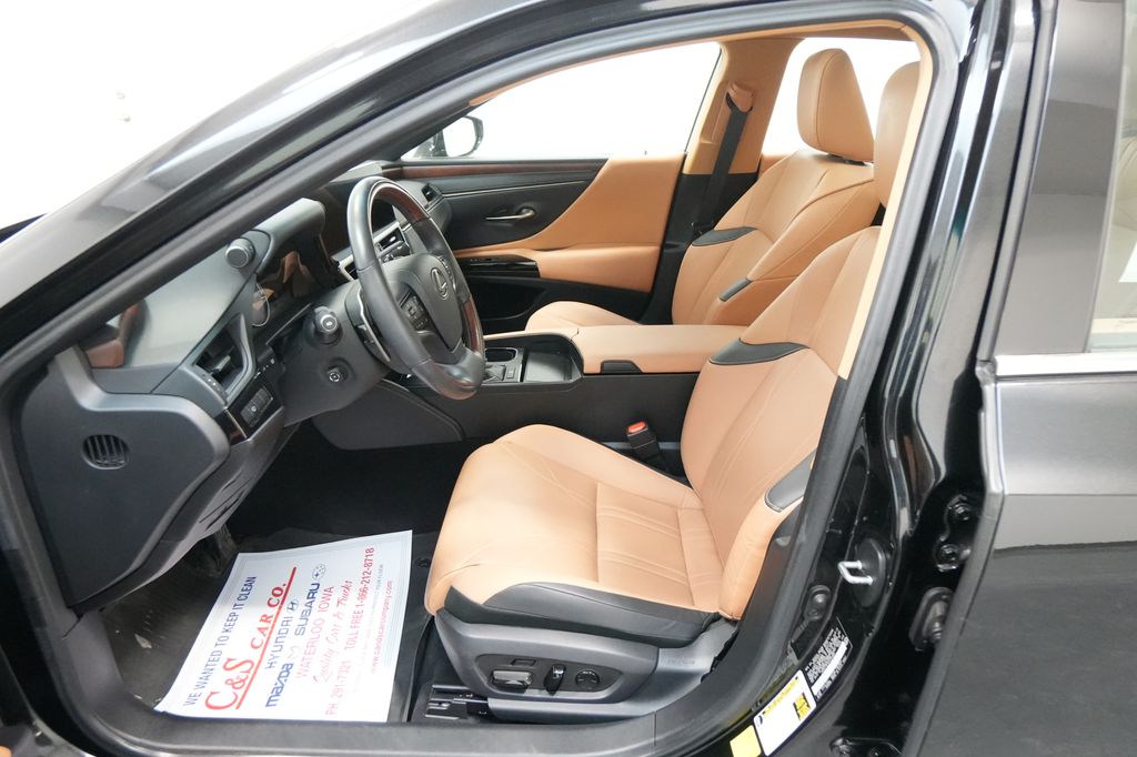2023 Lexus ES