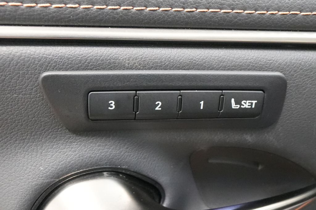 2023 Lexus ES