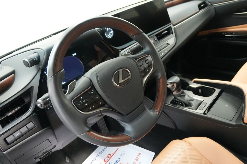 2023 Lexus ES