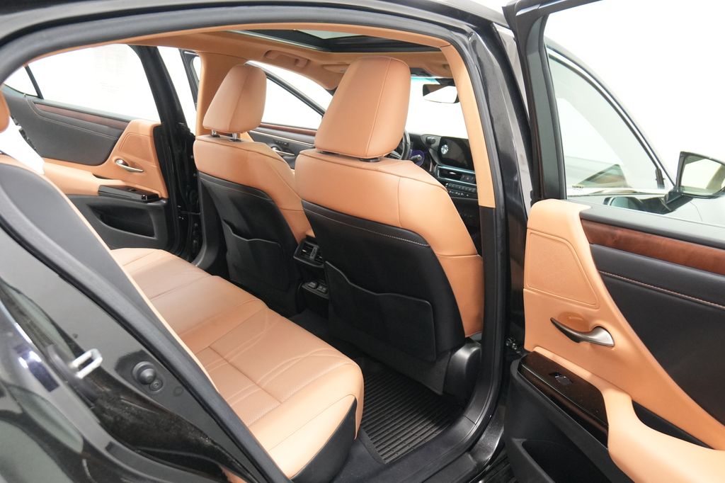 2023 Lexus ES