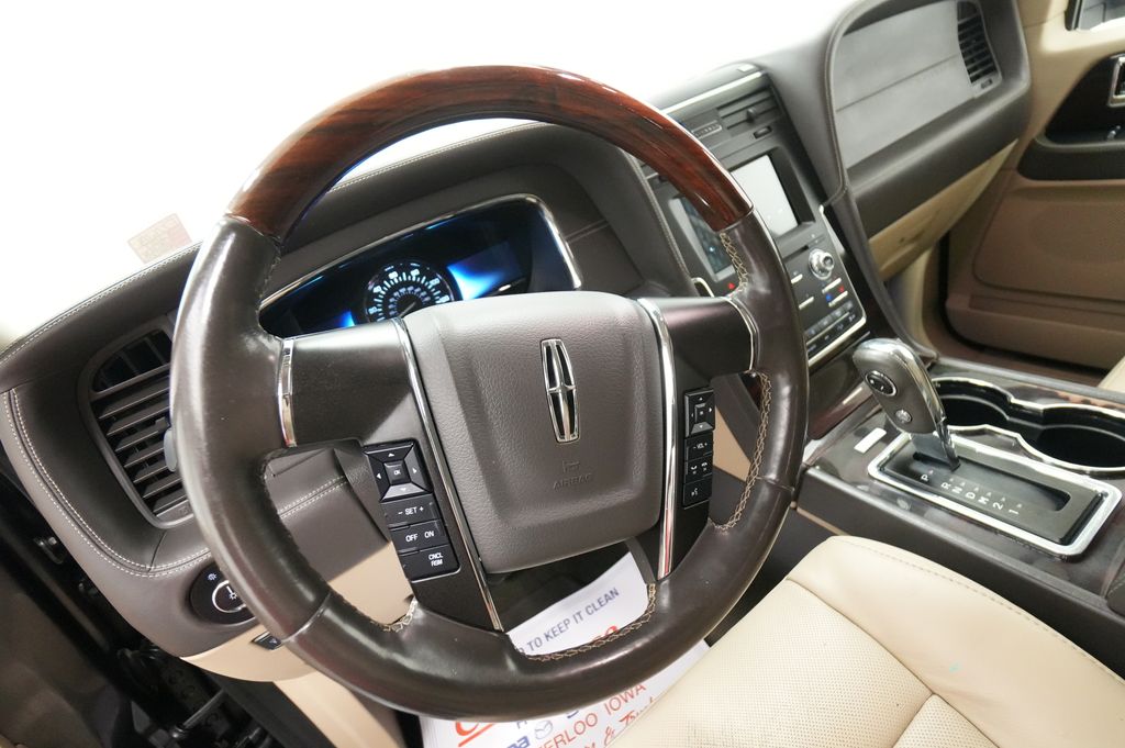2017 Lincoln Navigator