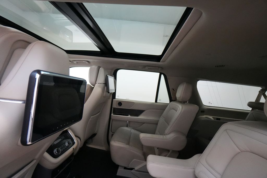 2019 Lincoln Navigator L