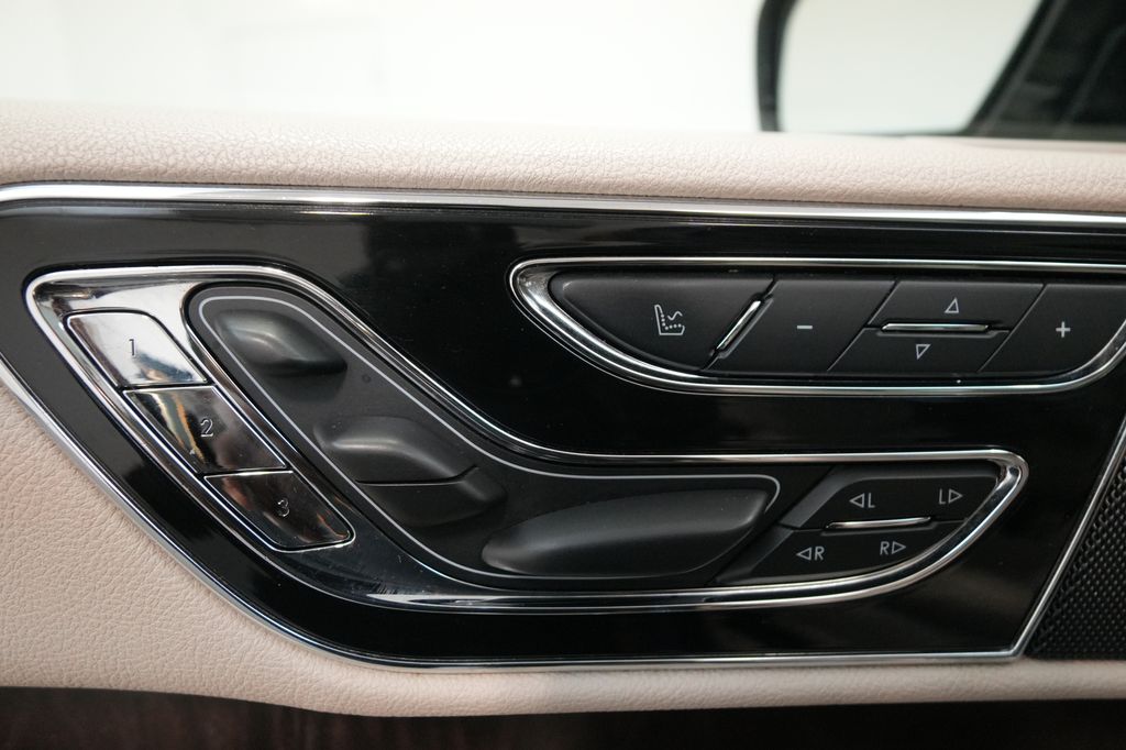 2019 Lincoln Navigator L