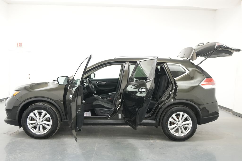 2016 Nissan Rogue SV - Photo 25