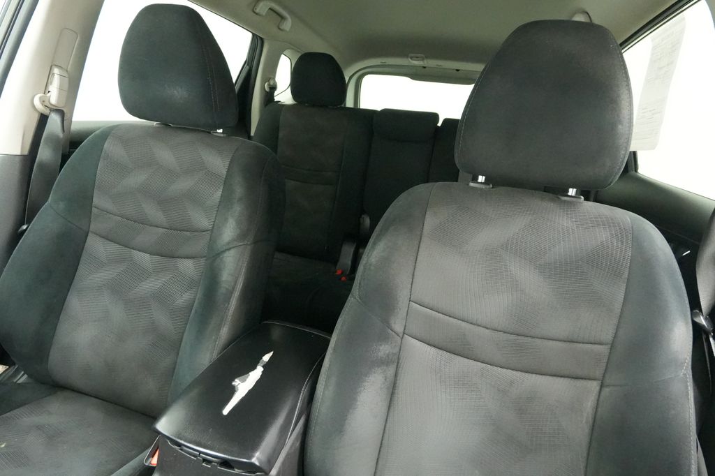 2016 Nissan Rogue SV - Photo 15