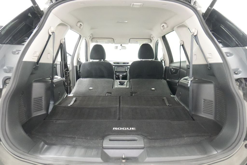 2016 Nissan Rogue SV - Photo 24