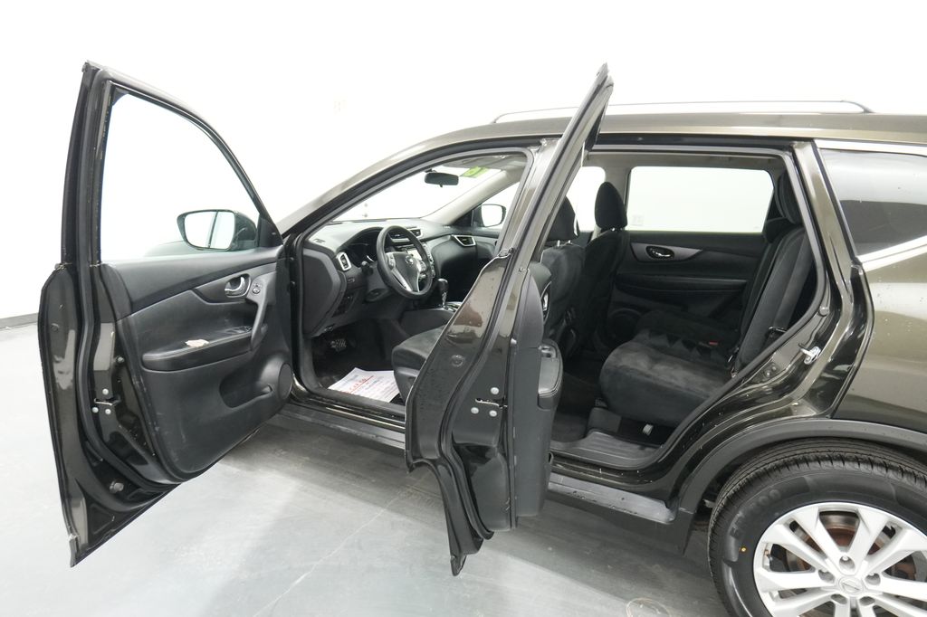 2016 Nissan Rogue SV - Photo 20