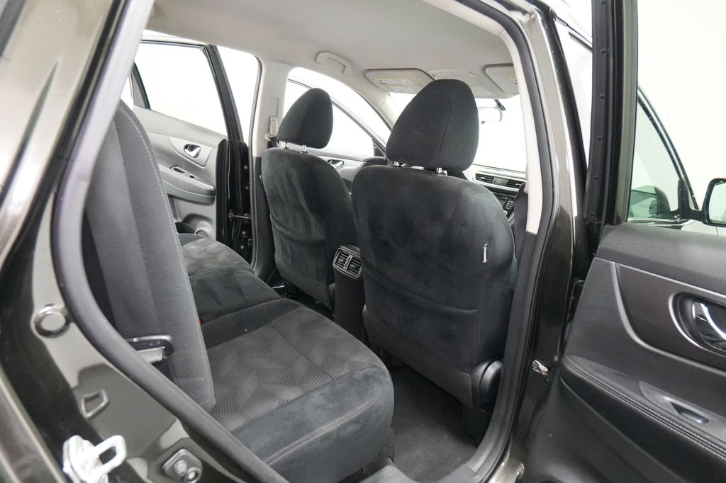 2016 Nissan Rogue SV - Photo 26
