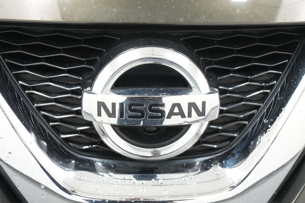 2016 Nissan Rogue SV - Photo 12
