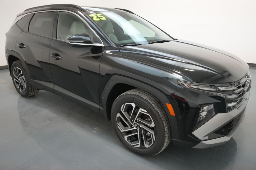 New 2025 Hyundai Tucson Limited SUVs