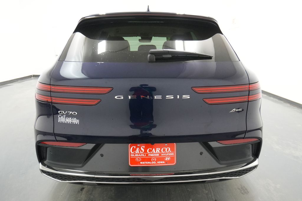 2026 Genesis GV70