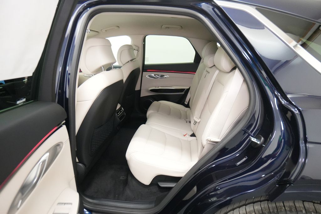 2026 Genesis GV70
