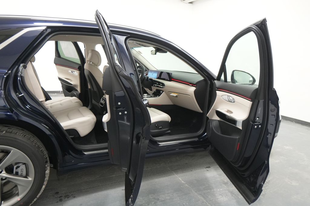 2026 Genesis GV70