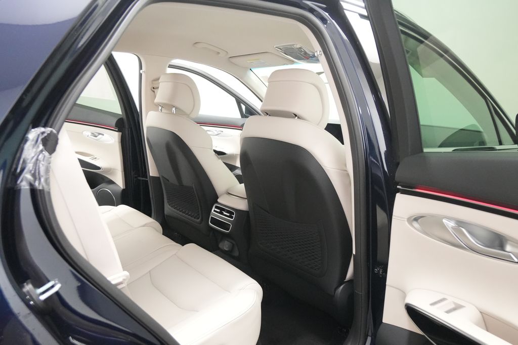 2026 Genesis GV70