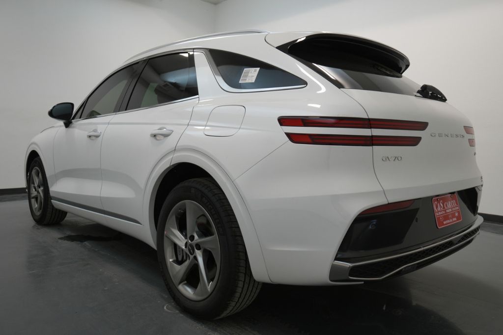 2026 Genesis GV70