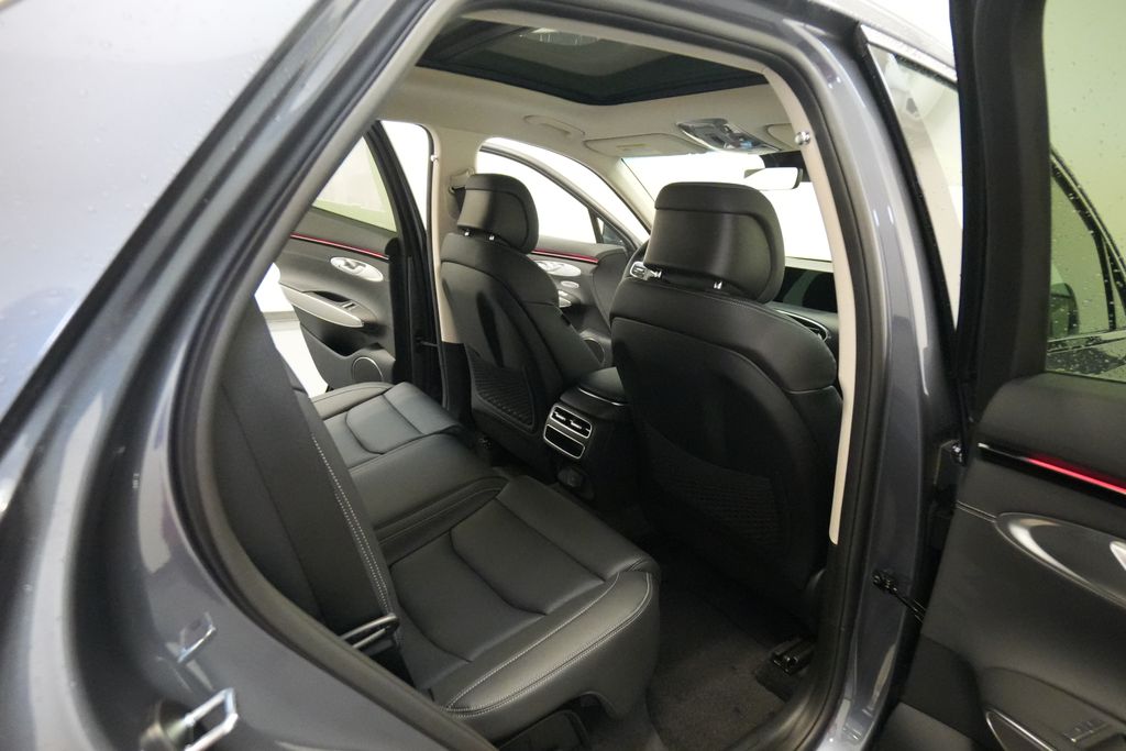 2026 Genesis GV70