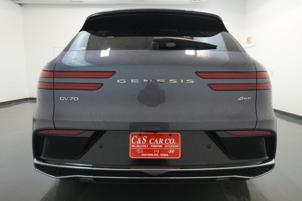 2026 Genesis GV70