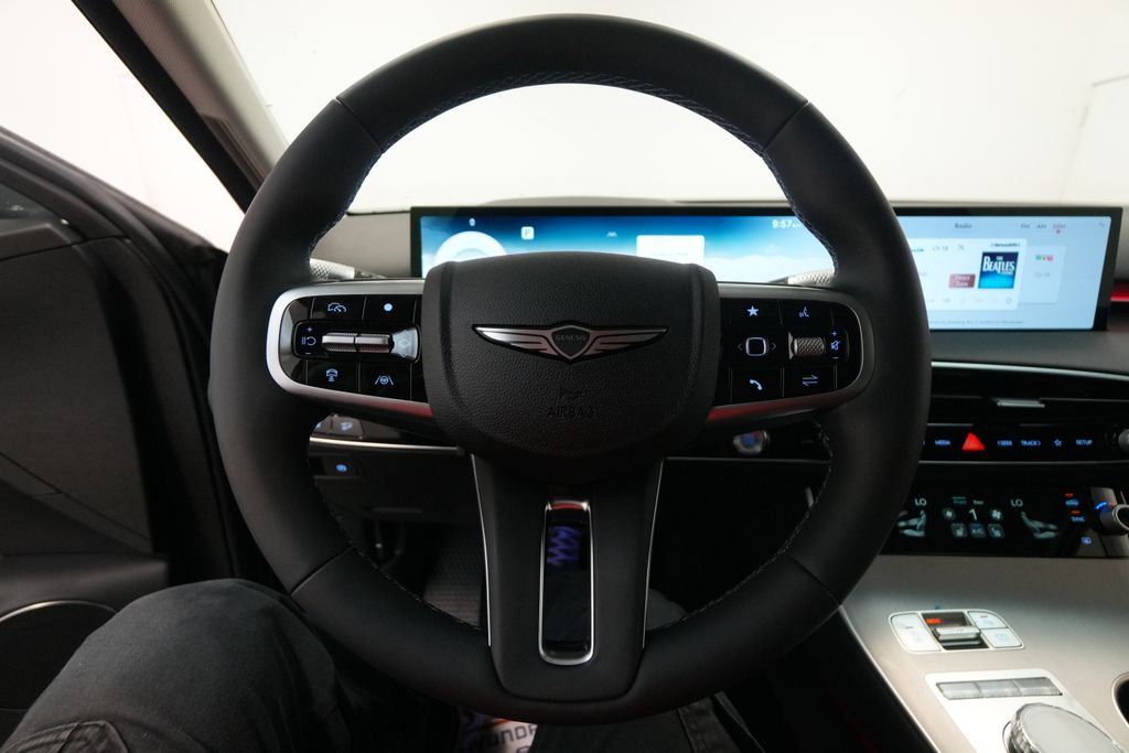 2026 Genesis GV70