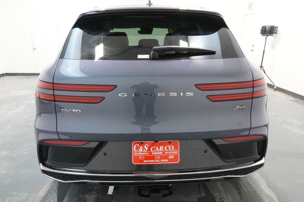 2026 Genesis GV70