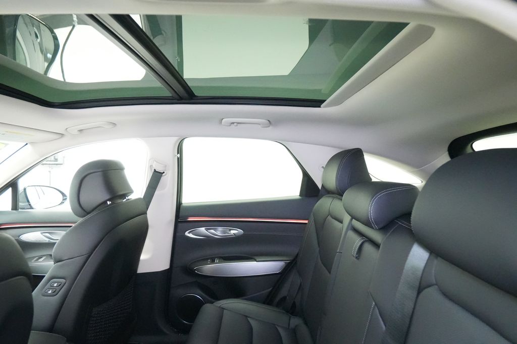 2026 Genesis GV70
