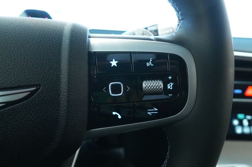 2026 Genesis GV70