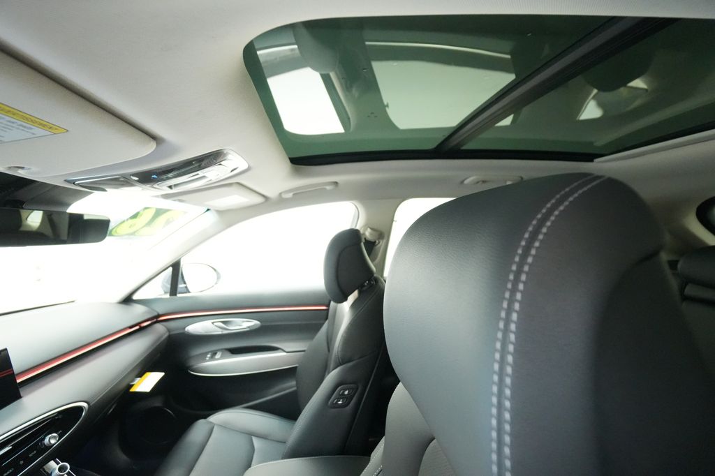 2026 Genesis GV70