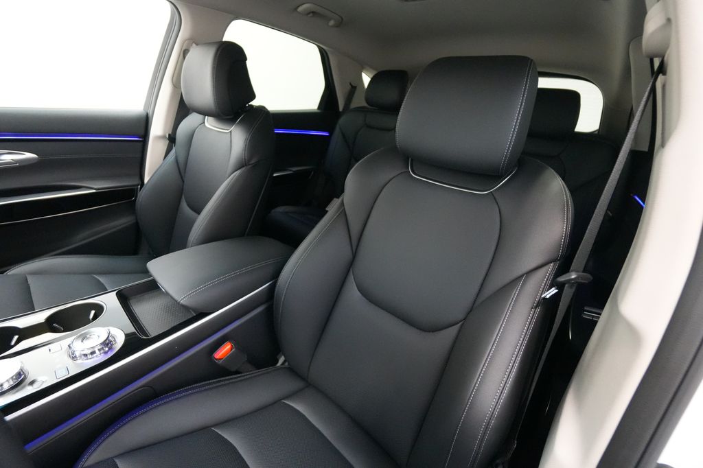 2026 Genesis GV70