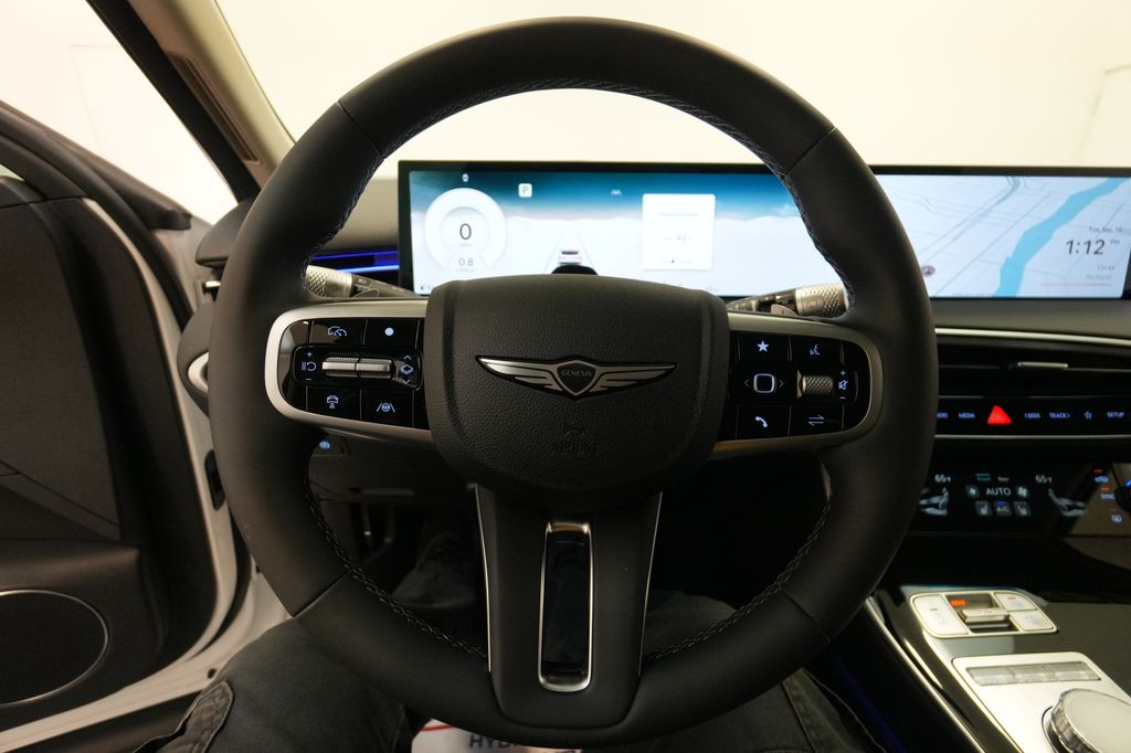 2026 Genesis GV70