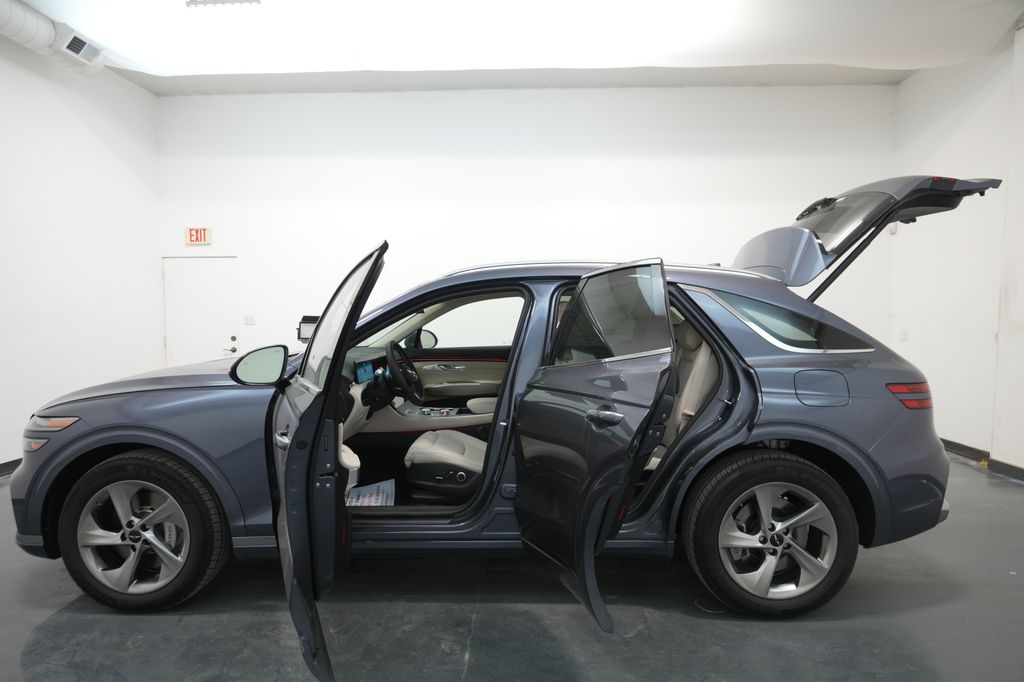 2026 Genesis GV70