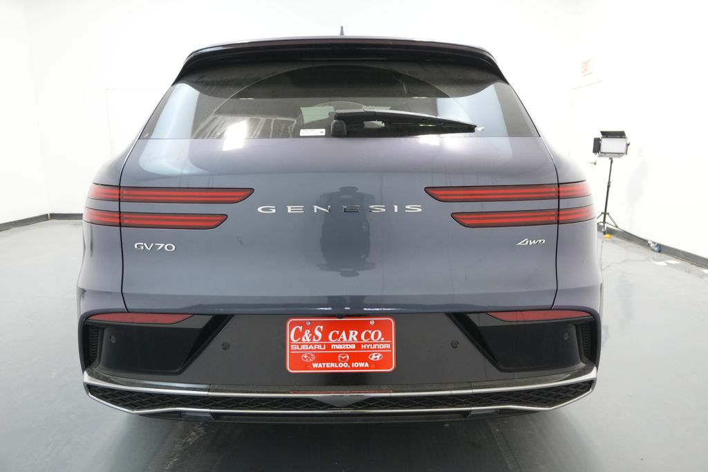 2026 Genesis GV70
