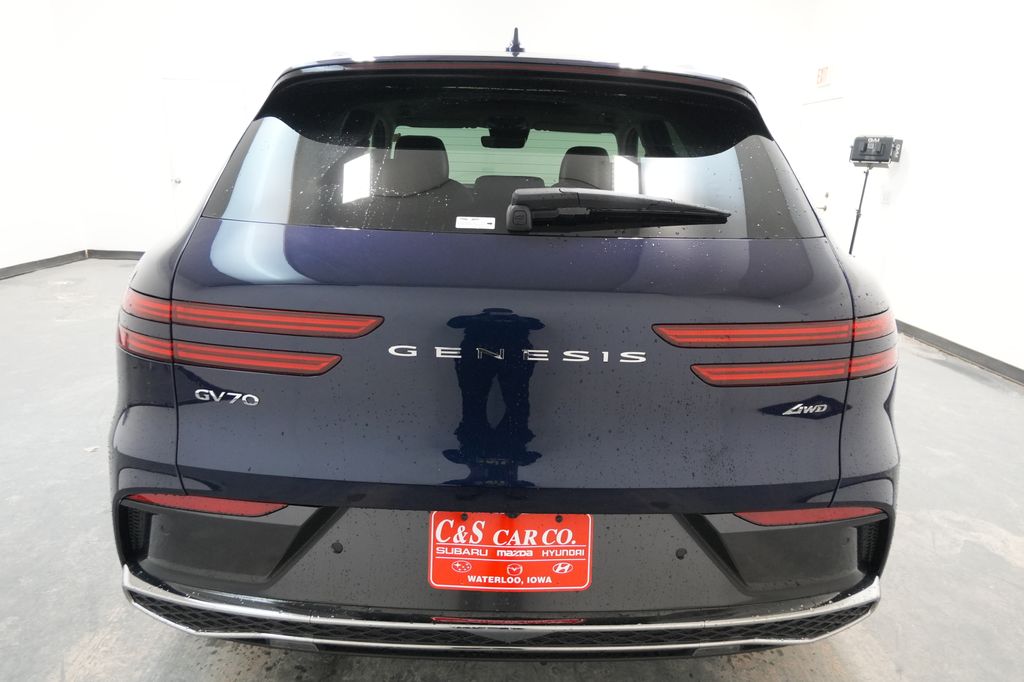 2026 Genesis GV70