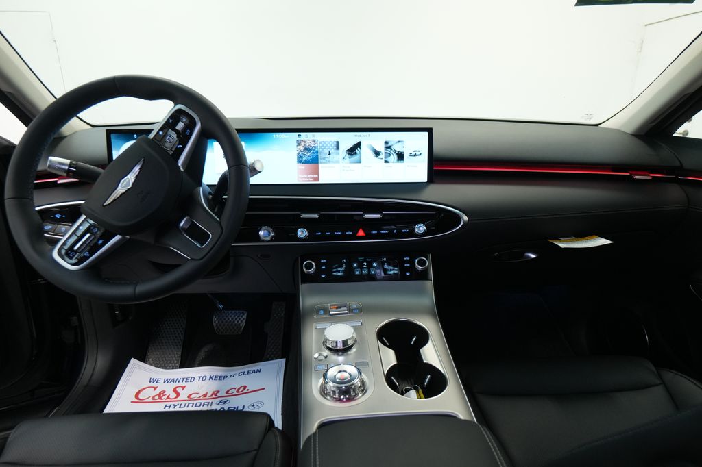 2026 Genesis GV70