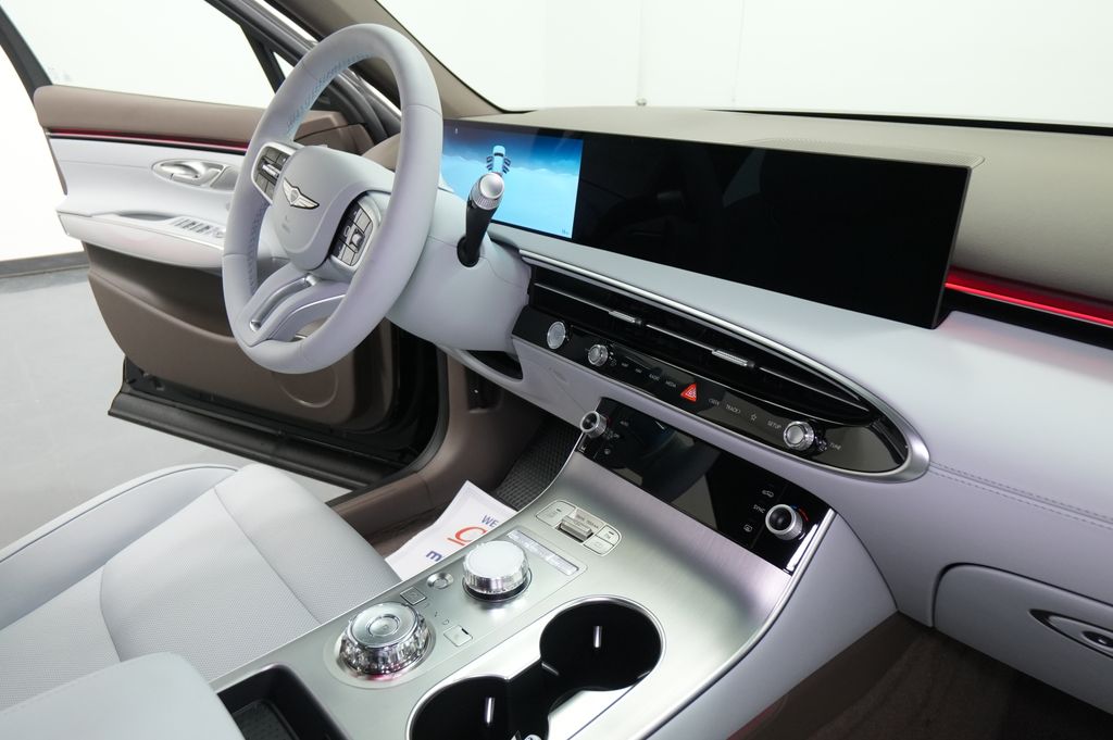 2026 Genesis GV70