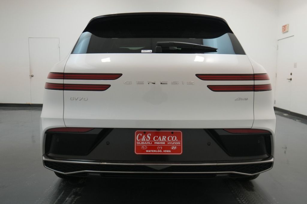2026 Genesis GV70