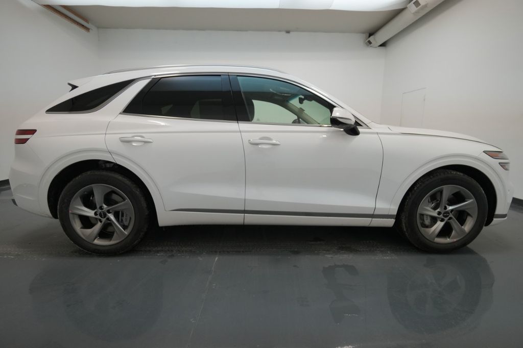 2026 Genesis GV70