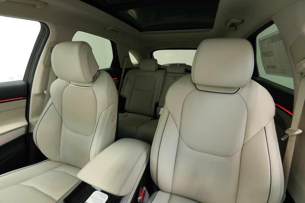 2026 Genesis GV70