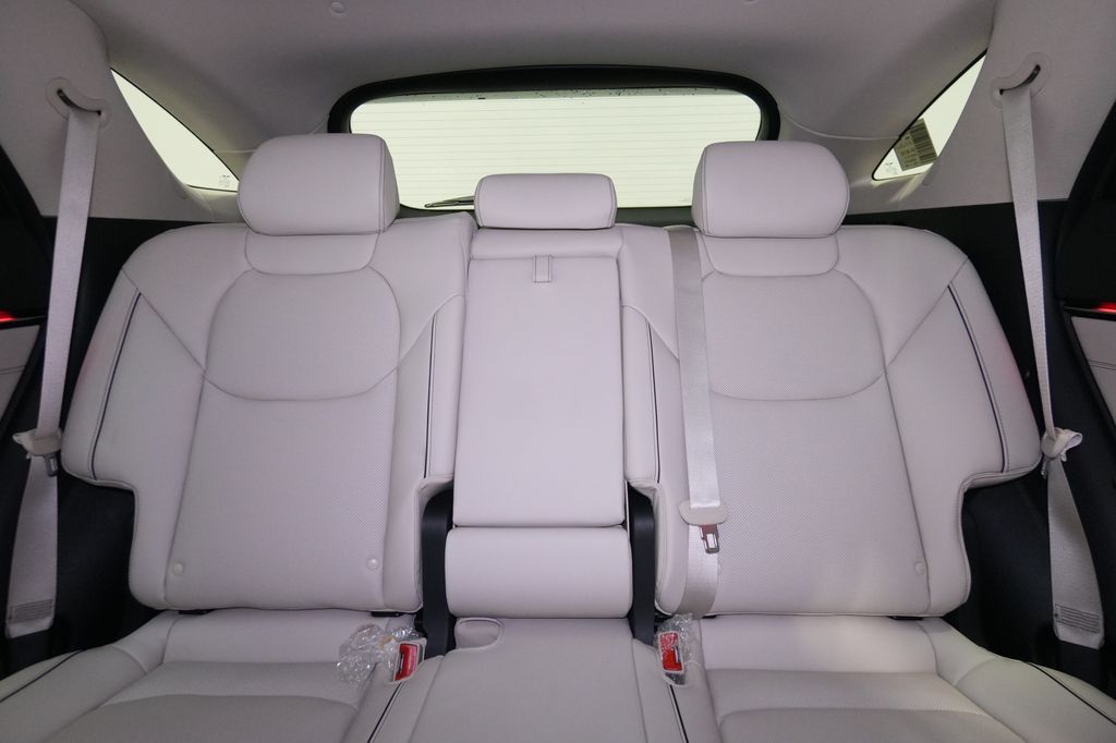 2026 Genesis GV70
