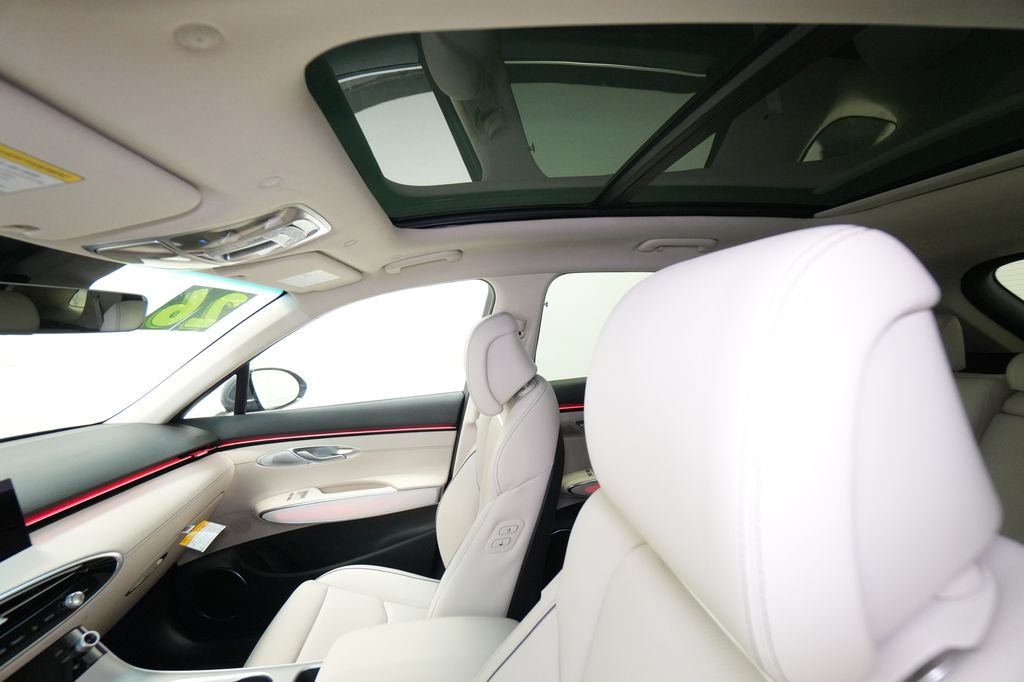 2026 Genesis GV70