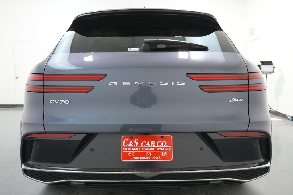 2026 Genesis GV70