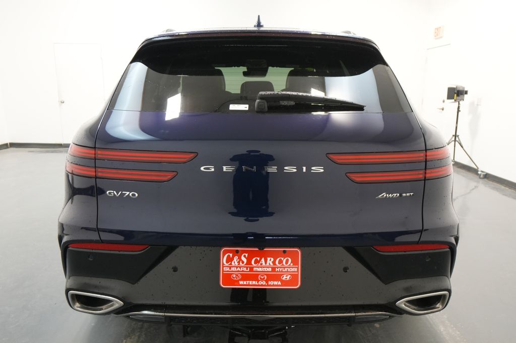 2026 Genesis GV70