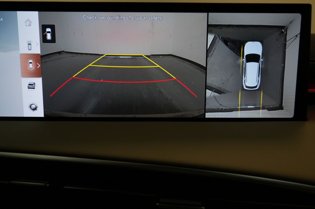 2026 Genesis GV70