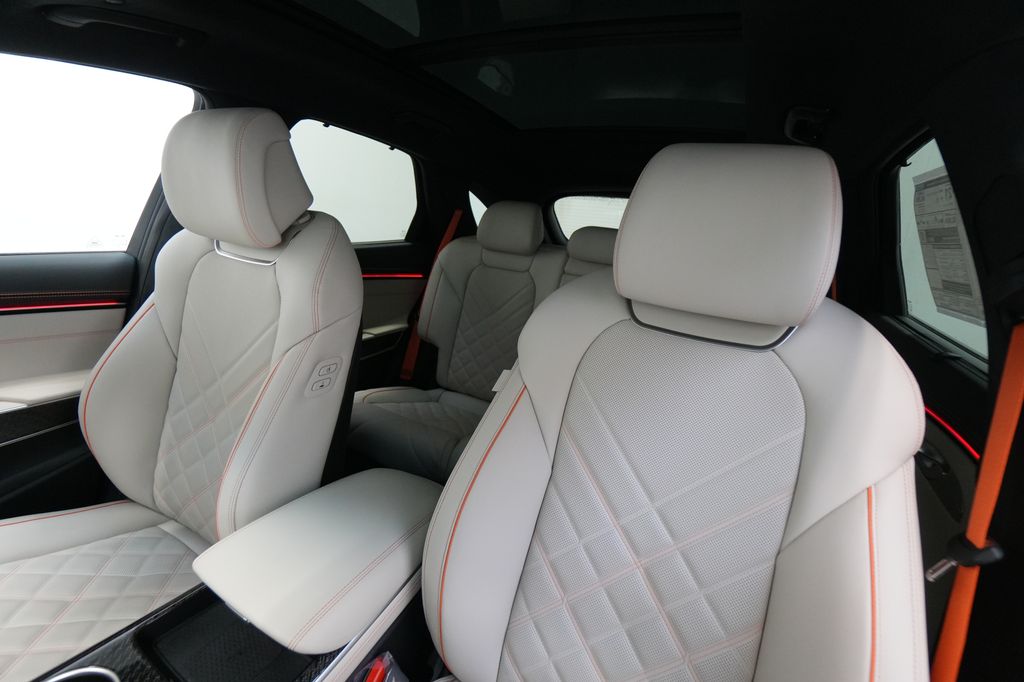 2026 Genesis GV70