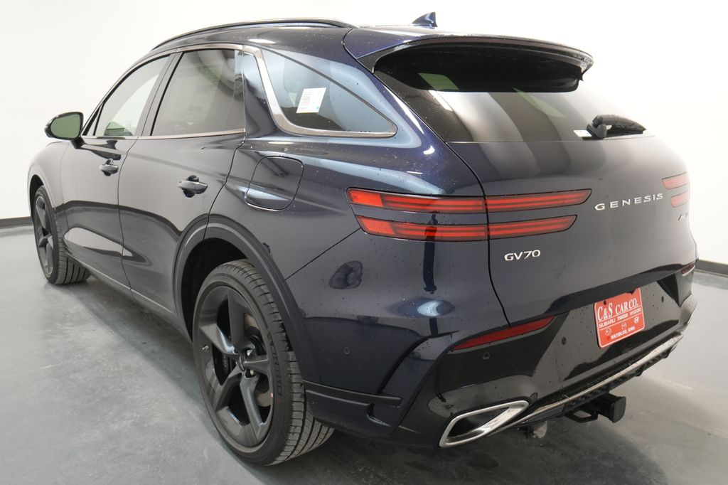 2026 Genesis GV70